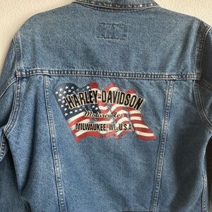 Vintage Harley-Davidson Denim Jacket Woman's American Flag Embroidered Milwaukee